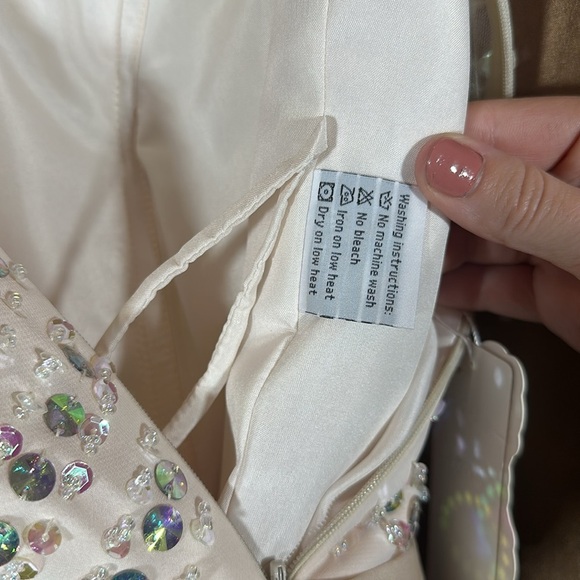 Hebeos US14 sleeveless long chiffon dress with gems and beads. a-line pale pink - Picture 7 of 7